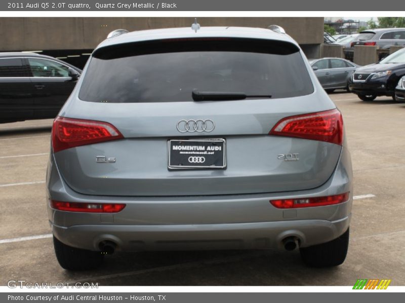 Quartz Grey Metallic / Black 2011 Audi Q5 2.0T quattro