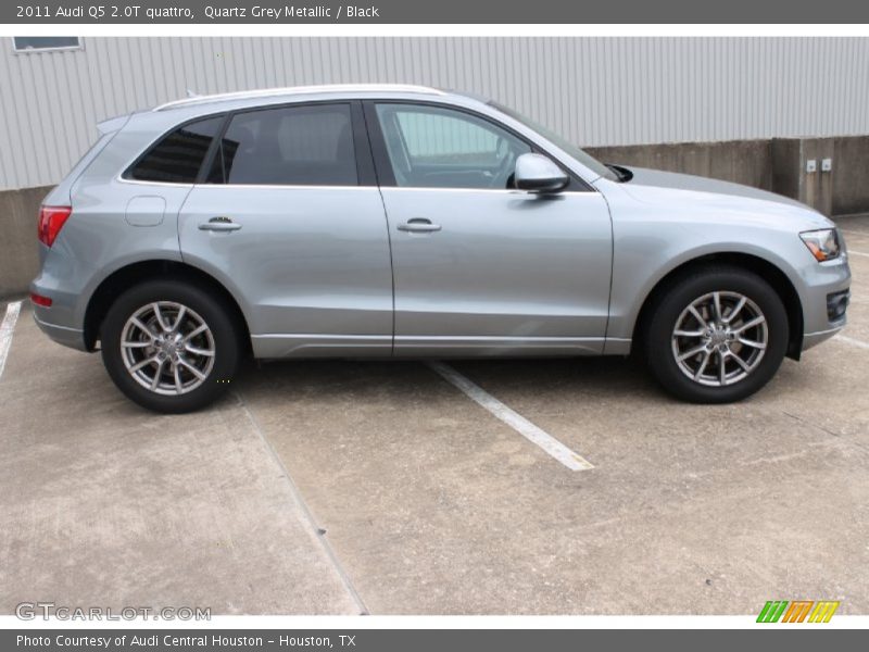 Quartz Grey Metallic / Black 2011 Audi Q5 2.0T quattro