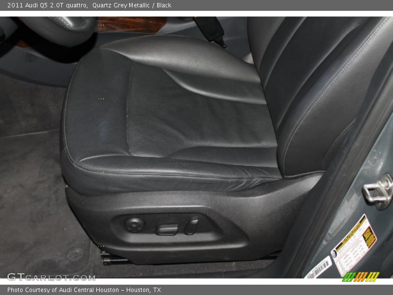 Quartz Grey Metallic / Black 2011 Audi Q5 2.0T quattro
