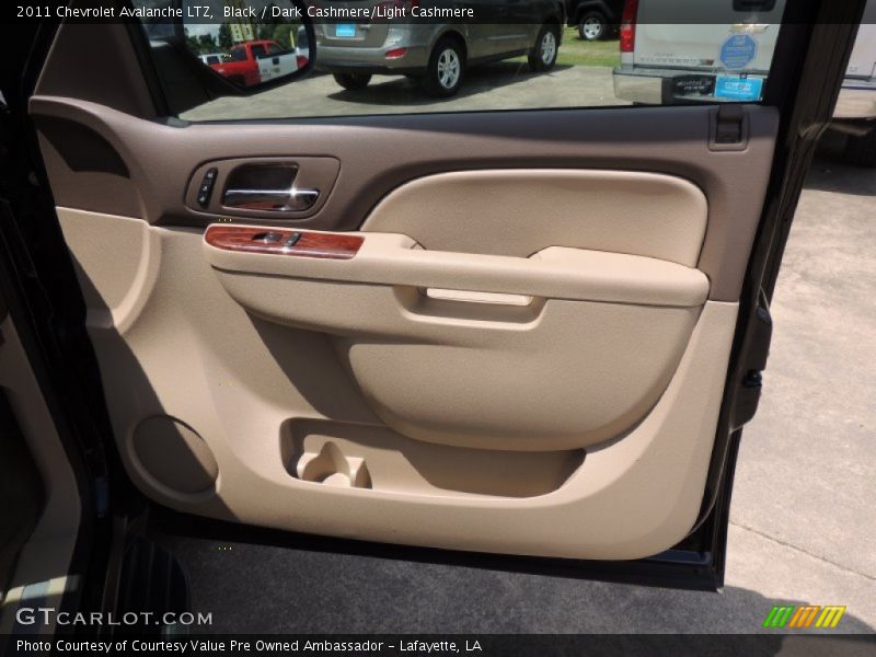 Black / Dark Cashmere/Light Cashmere 2011 Chevrolet Avalanche LTZ