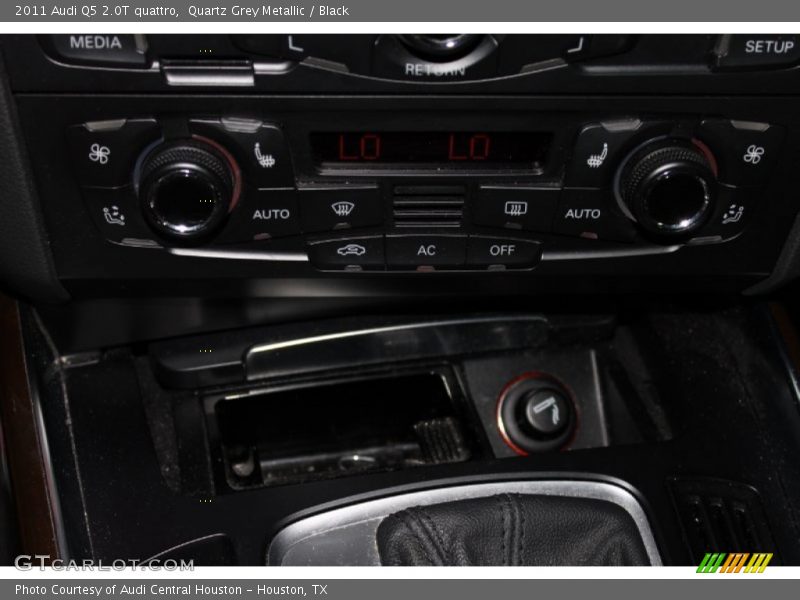 Quartz Grey Metallic / Black 2011 Audi Q5 2.0T quattro