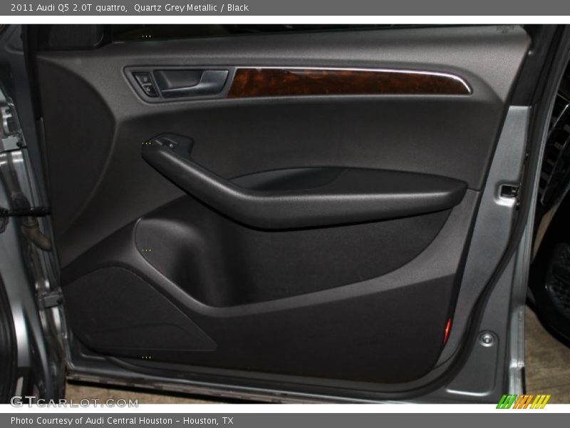 Quartz Grey Metallic / Black 2011 Audi Q5 2.0T quattro