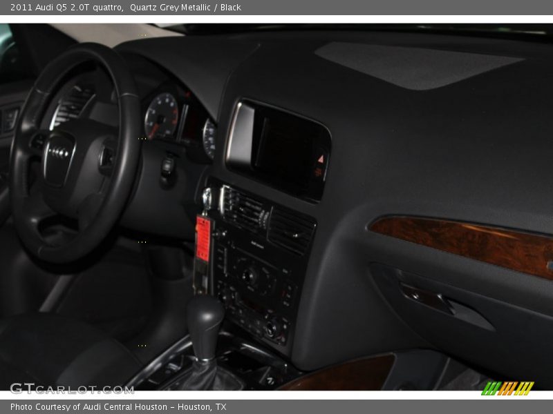 Quartz Grey Metallic / Black 2011 Audi Q5 2.0T quattro