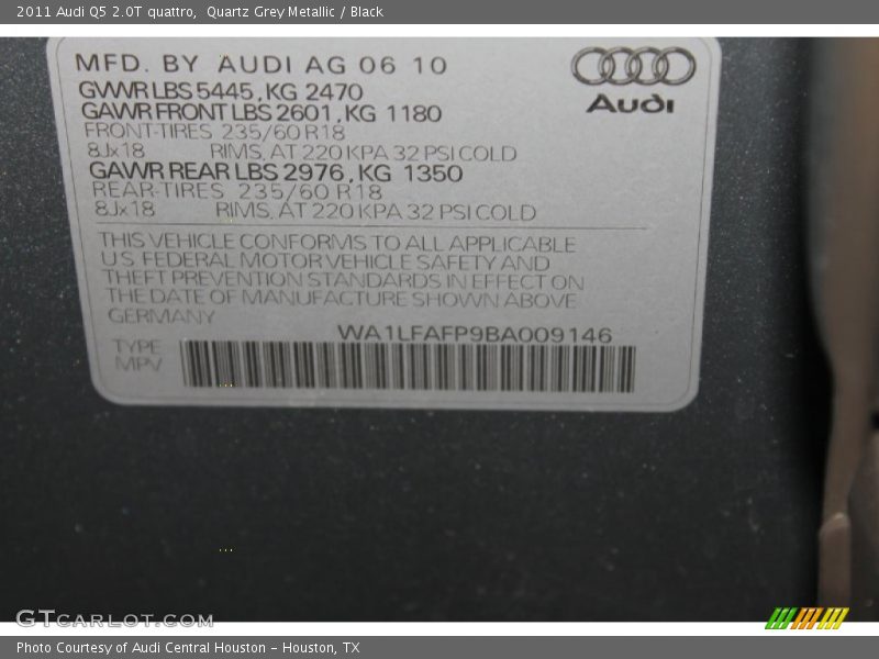 Quartz Grey Metallic / Black 2011 Audi Q5 2.0T quattro