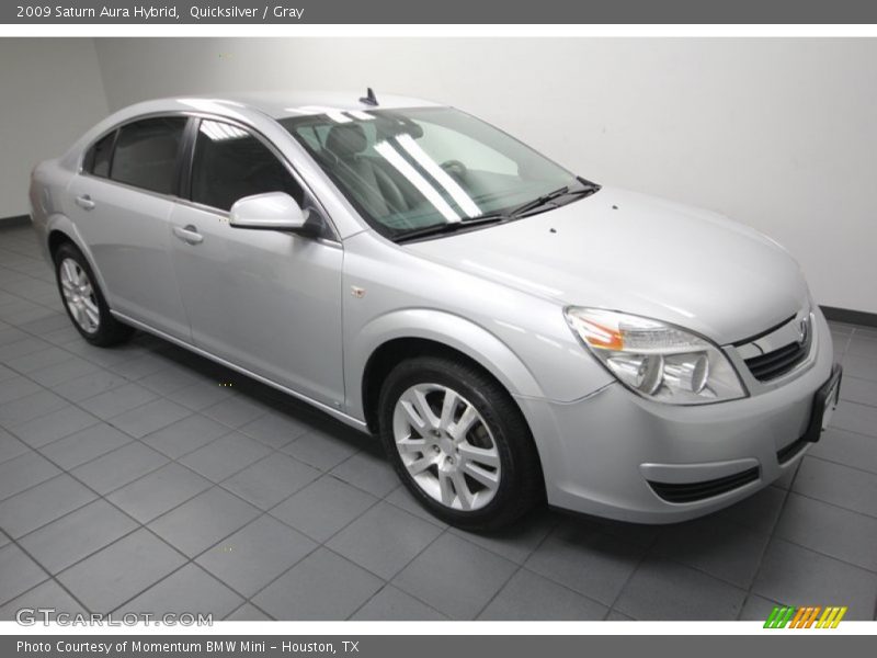 Front 3/4 View of 2009 Aura Hybrid