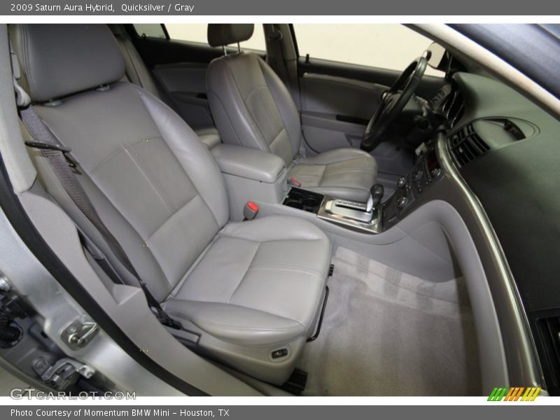  2009 Aura Hybrid Gray Interior