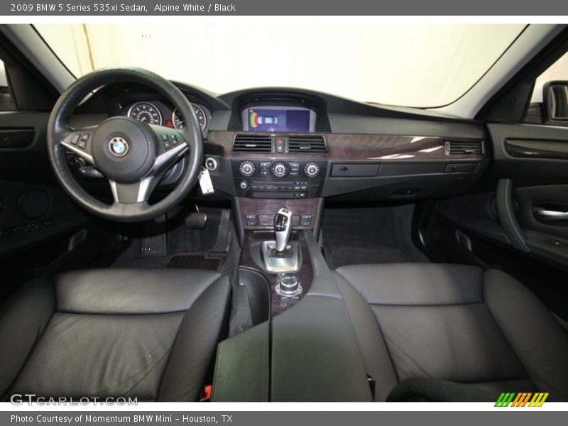 Alpine White / Black 2009 BMW 5 Series 535xi Sedan