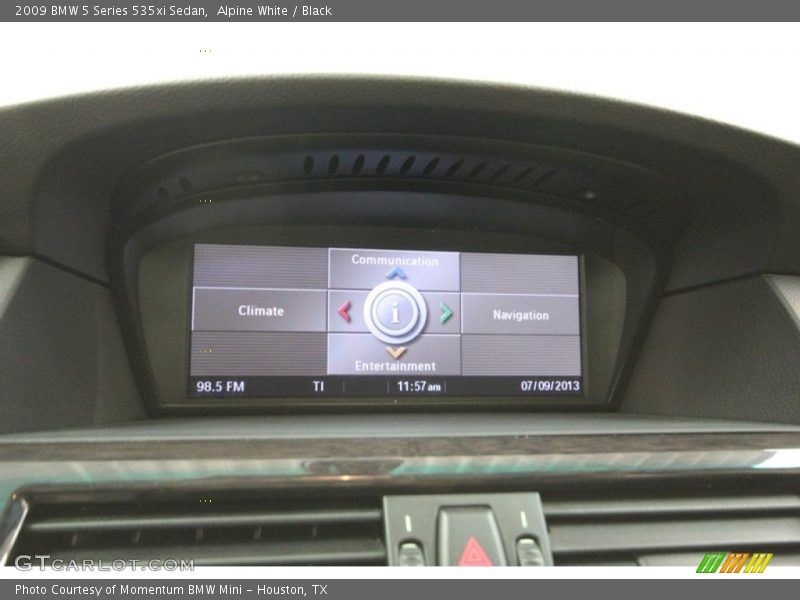 Alpine White / Black 2009 BMW 5 Series 535xi Sedan