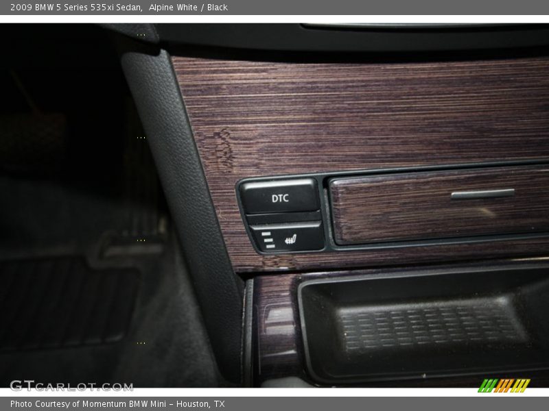 Alpine White / Black 2009 BMW 5 Series 535xi Sedan
