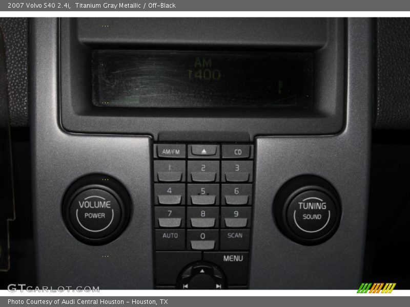 Titanium Gray Metallic / Off-Black 2007 Volvo S40 2.4i