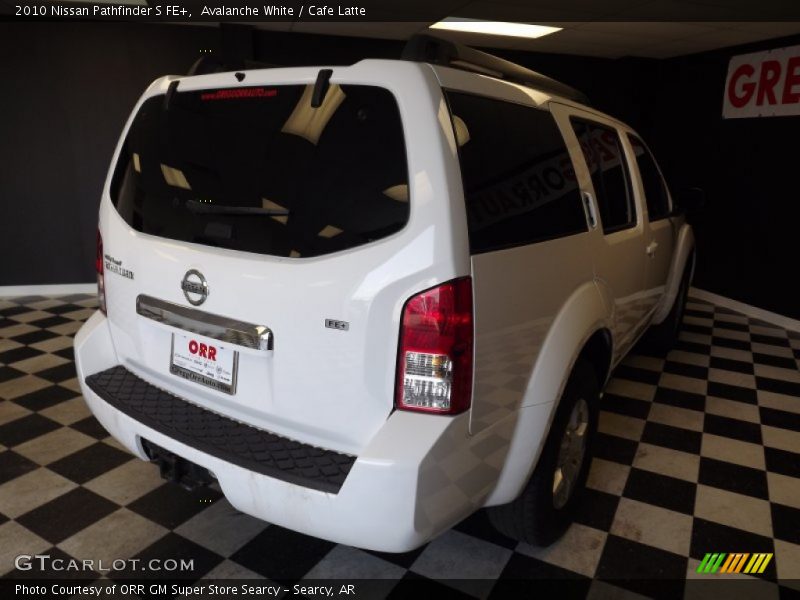 Avalanche White / Cafe Latte 2010 Nissan Pathfinder S FE+
