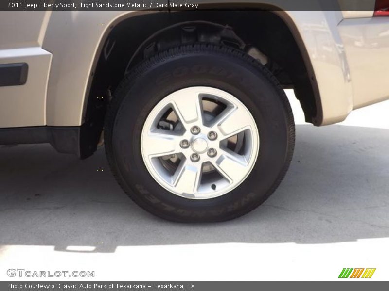 Light Sandstone Metallic / Dark Slate Gray 2011 Jeep Liberty Sport