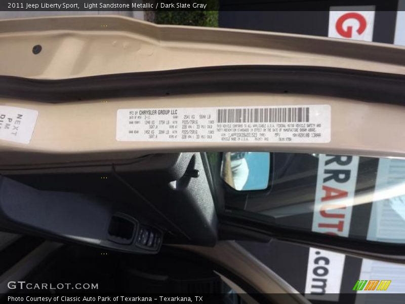 Light Sandstone Metallic / Dark Slate Gray 2011 Jeep Liberty Sport