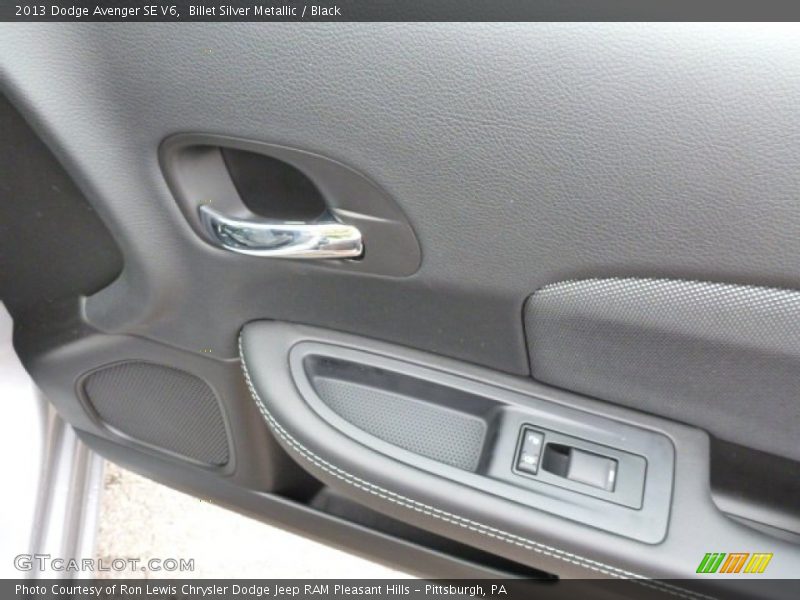 Billet Silver Metallic / Black 2013 Dodge Avenger SE V6