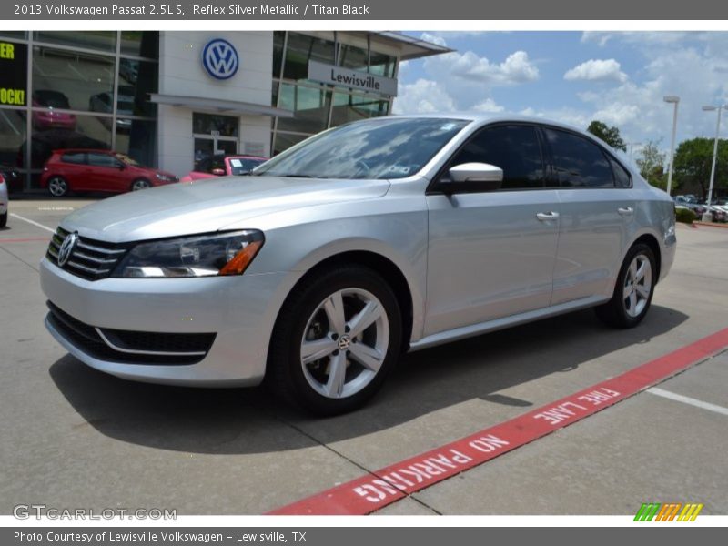 Reflex Silver Metallic / Titan Black 2013 Volkswagen Passat 2.5L S