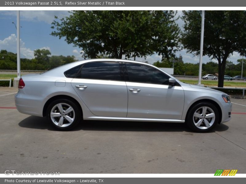 Reflex Silver Metallic / Titan Black 2013 Volkswagen Passat 2.5L S