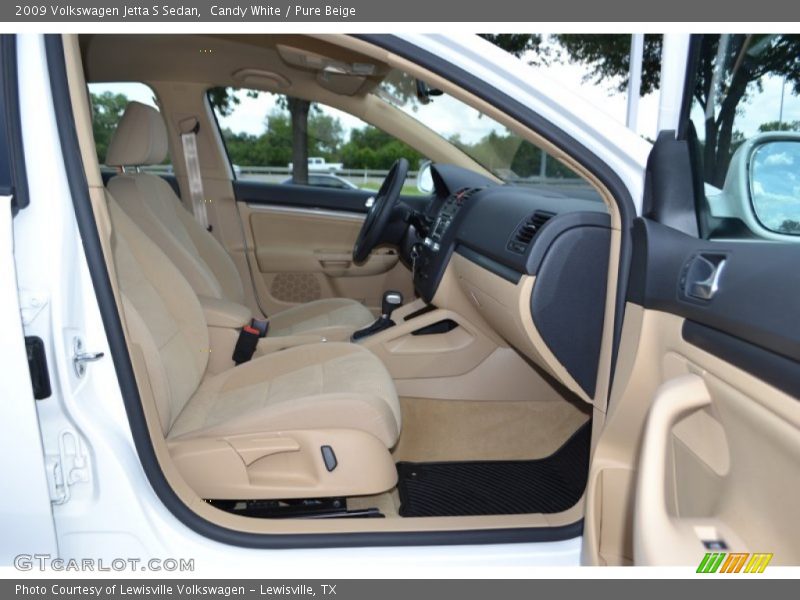 Candy White / Pure Beige 2009 Volkswagen Jetta S Sedan