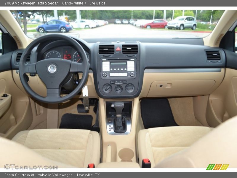 Candy White / Pure Beige 2009 Volkswagen Jetta S Sedan