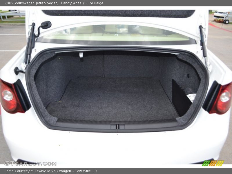 Candy White / Pure Beige 2009 Volkswagen Jetta S Sedan