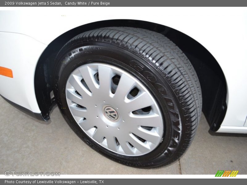 Candy White / Pure Beige 2009 Volkswagen Jetta S Sedan