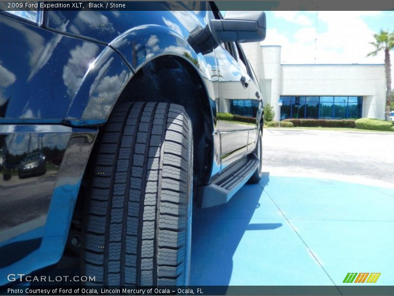 Black / Stone 2009 Ford Expedition XLT