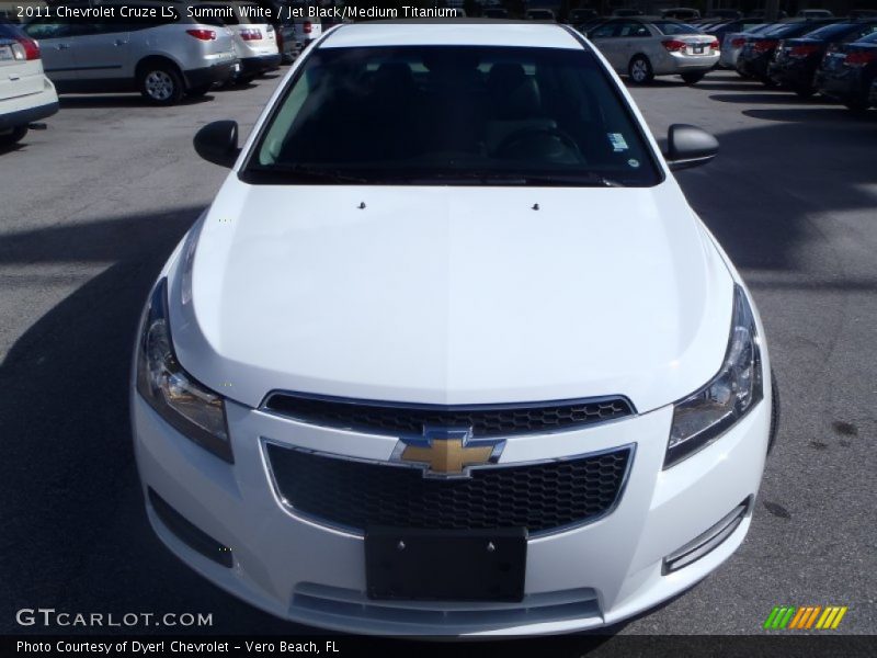 Summit White / Jet Black/Medium Titanium 2011 Chevrolet Cruze LS
