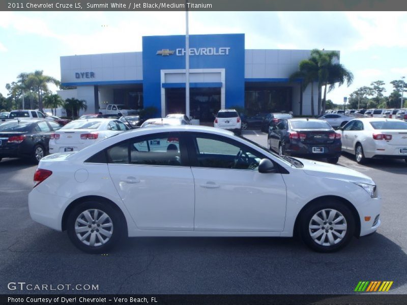 Summit White / Jet Black/Medium Titanium 2011 Chevrolet Cruze LS