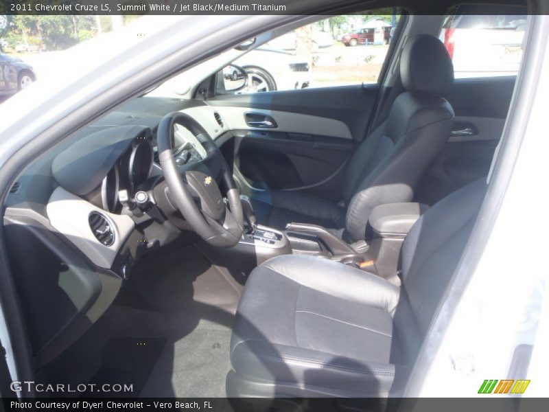 Summit White / Jet Black/Medium Titanium 2011 Chevrolet Cruze LS