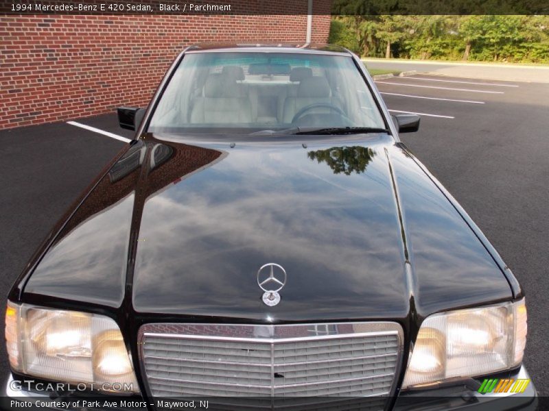 Black / Parchment 1994 Mercedes-Benz E 420 Sedan