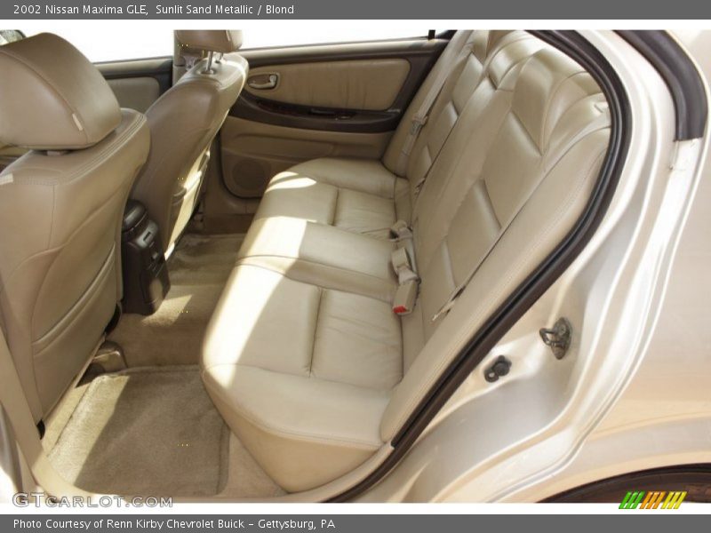 Sunlit Sand Metallic / Blond 2002 Nissan Maxima GLE