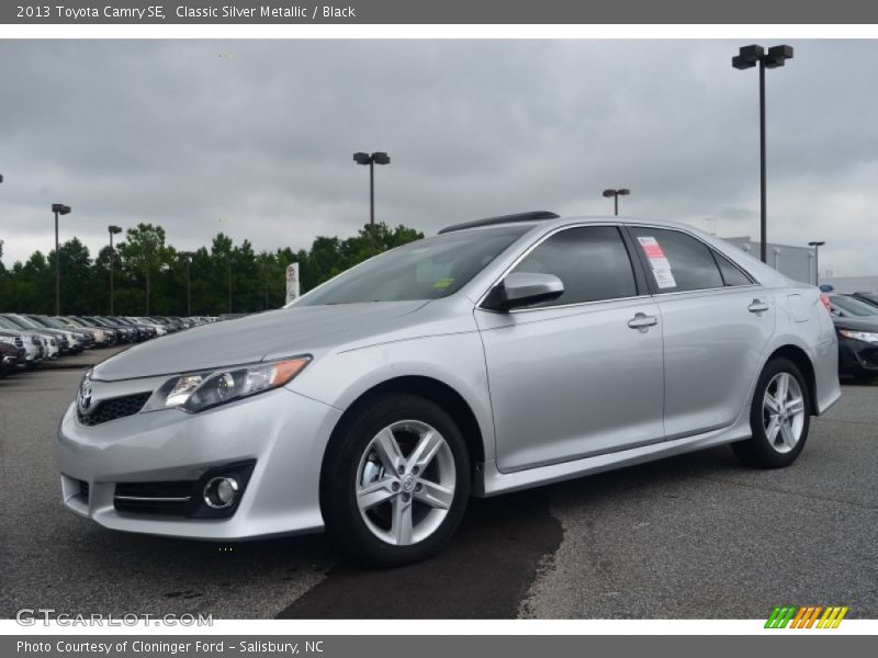 Classic Silver Metallic / Black 2013 Toyota Camry SE