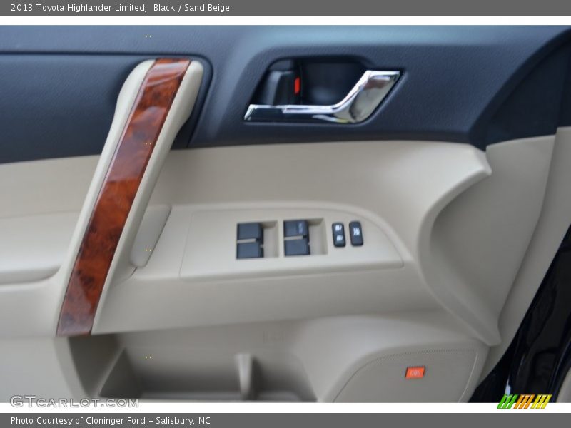 Black / Sand Beige 2013 Toyota Highlander Limited