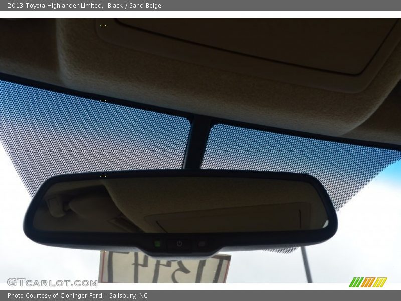 Black / Sand Beige 2013 Toyota Highlander Limited