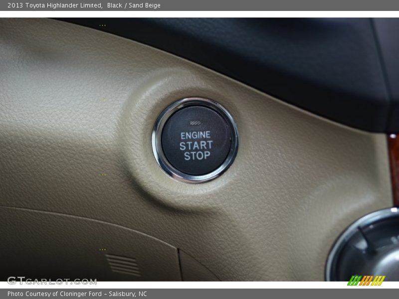 Black / Sand Beige 2013 Toyota Highlander Limited