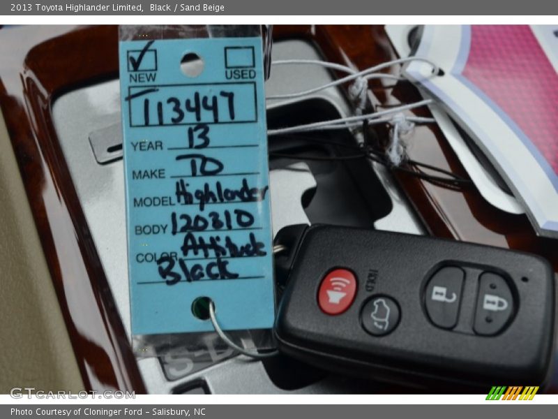 Black / Sand Beige 2013 Toyota Highlander Limited