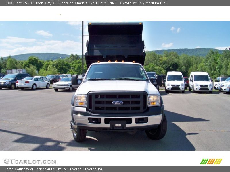 Oxford White / Medium Flint 2006 Ford F550 Super Duty XL SuperCab Chassis 4x4 Dump Truck