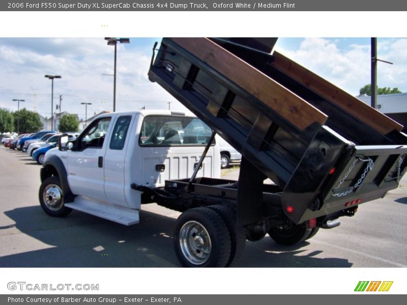 Oxford White / Medium Flint 2006 Ford F550 Super Duty XL SuperCab Chassis 4x4 Dump Truck