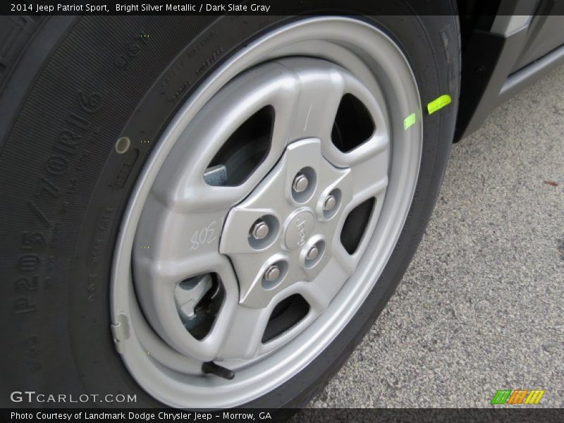 Bright Silver Metallic / Dark Slate Gray 2014 Jeep Patriot Sport