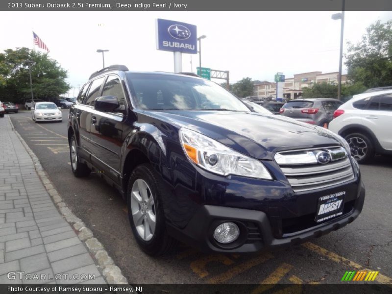 Deep Indigo Pearl / Ivory 2013 Subaru Outback 2.5i Premium