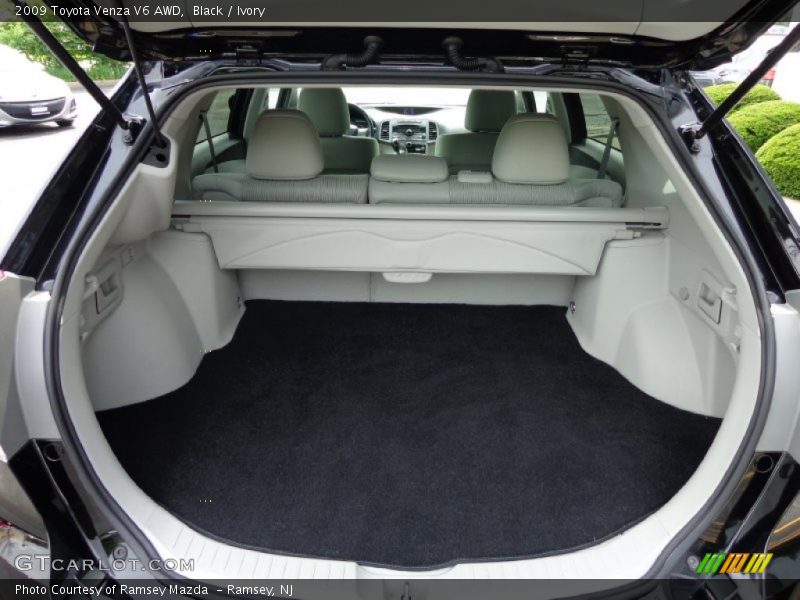Black / Ivory 2009 Toyota Venza V6 AWD