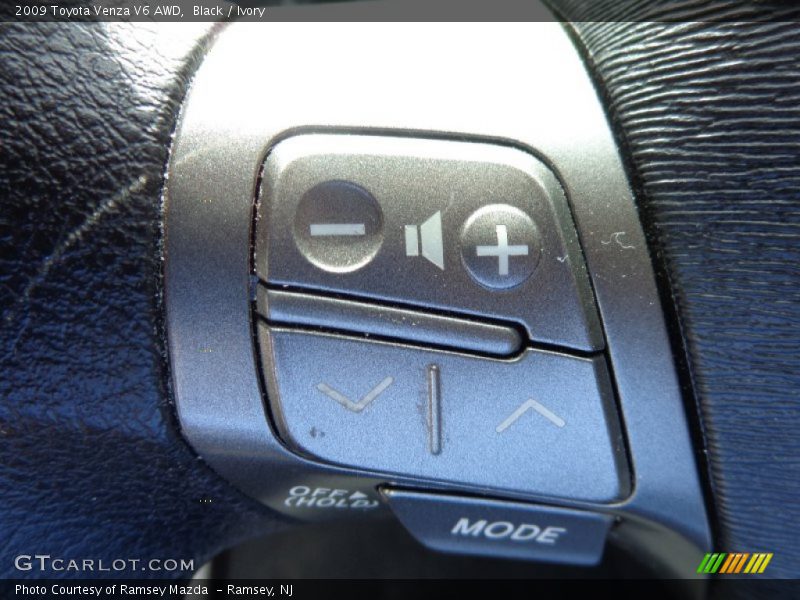 Black / Ivory 2009 Toyota Venza V6 AWD