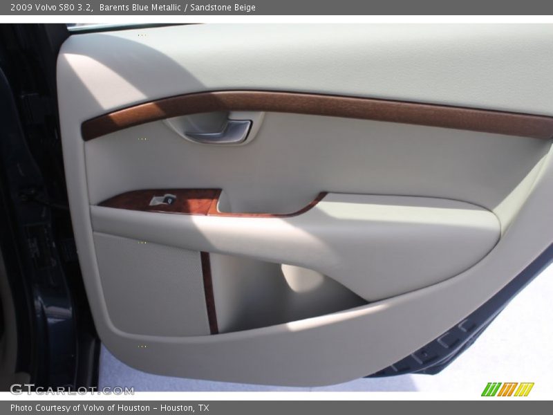 Barents Blue Metallic / Sandstone Beige 2009 Volvo S80 3.2