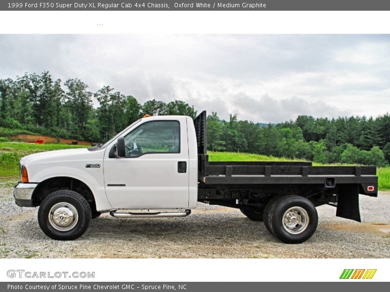  1999 F350 Super Duty XL Regular Cab 4x4 Chassis Oxford White