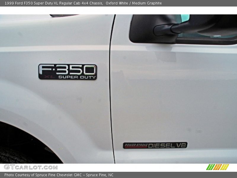 Oxford White / Medium Graphite 1999 Ford F350 Super Duty XL Regular Cab 4x4 Chassis