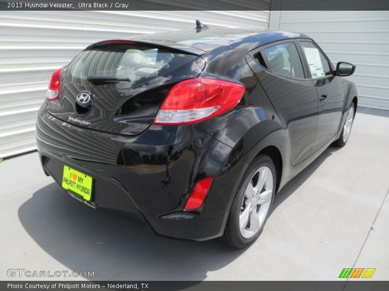 Ultra Black / Gray 2013 Hyundai Veloster