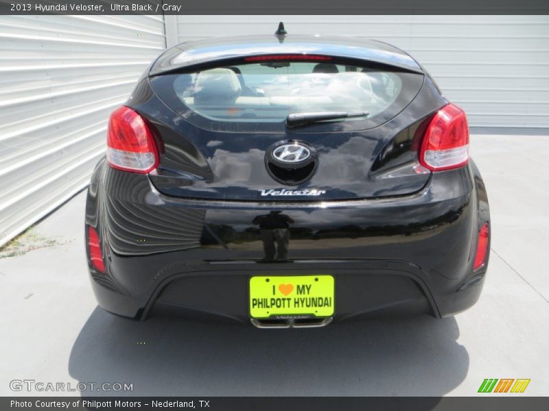 Ultra Black / Gray 2013 Hyundai Veloster
