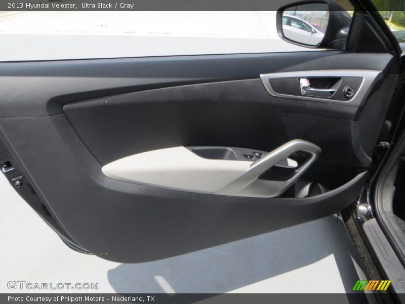 Ultra Black / Gray 2013 Hyundai Veloster