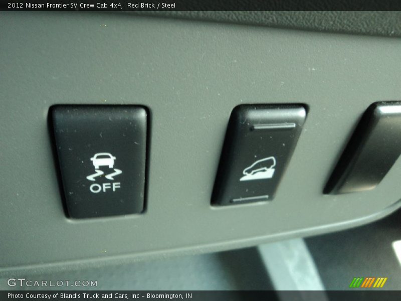 Red Brick / Steel 2012 Nissan Frontier SV Crew Cab 4x4