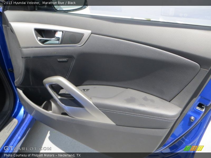 Marathon Blue / Black 2013 Hyundai Veloster