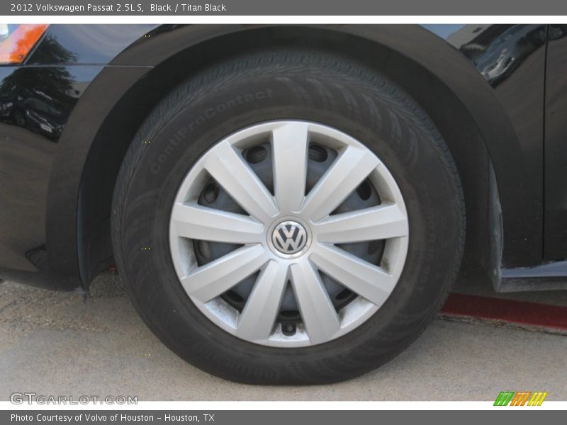 Black / Titan Black 2012 Volkswagen Passat 2.5L S